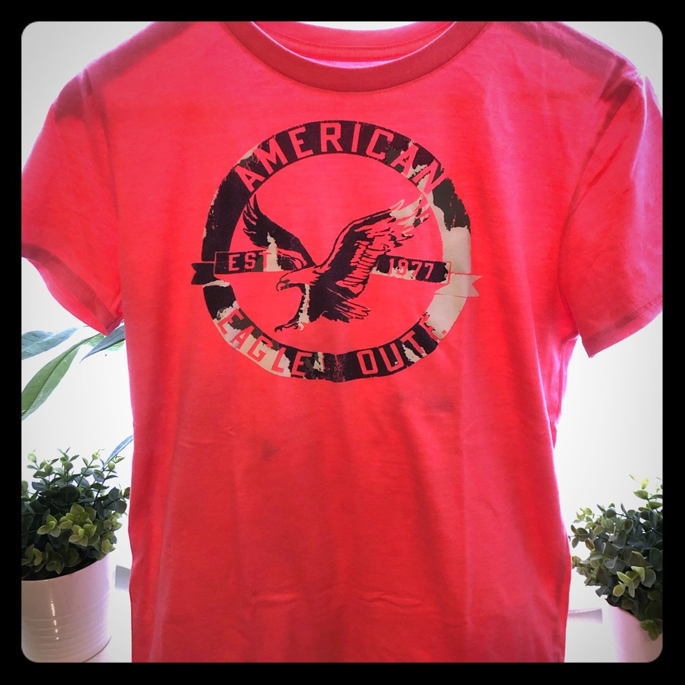 AMERICAN EAGLE GRAPHIC TEE